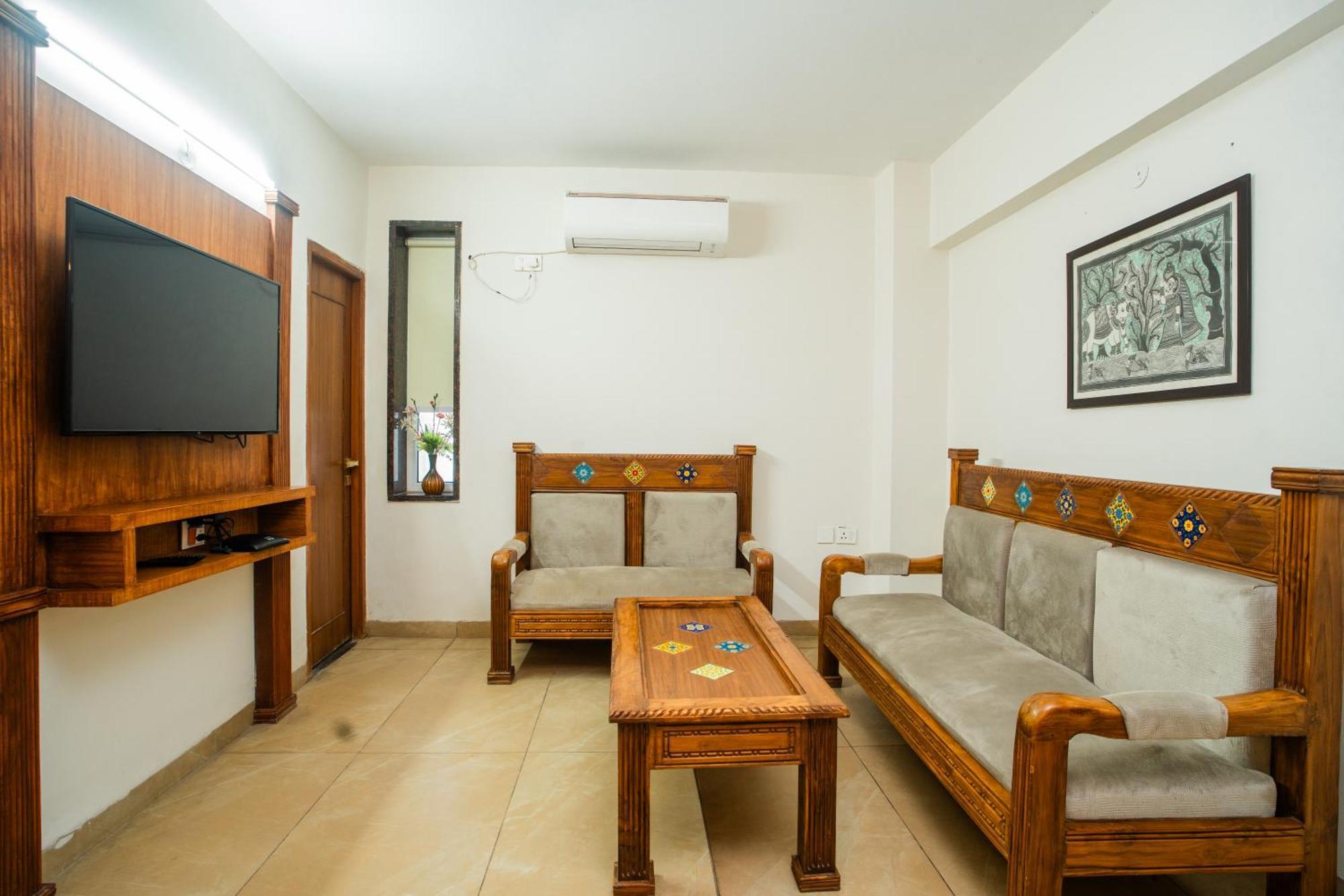 Luxury Aloha Apartments, リシケーシュ エクステリア 写真
