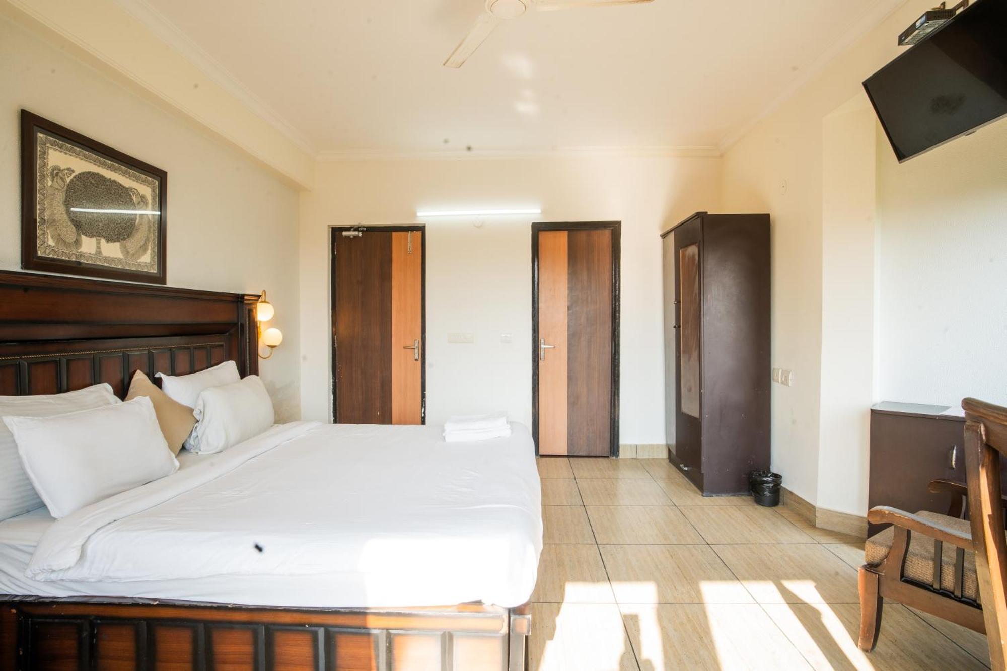 Luxury Aloha Apartments, リシケーシュ エクステリア 写真
