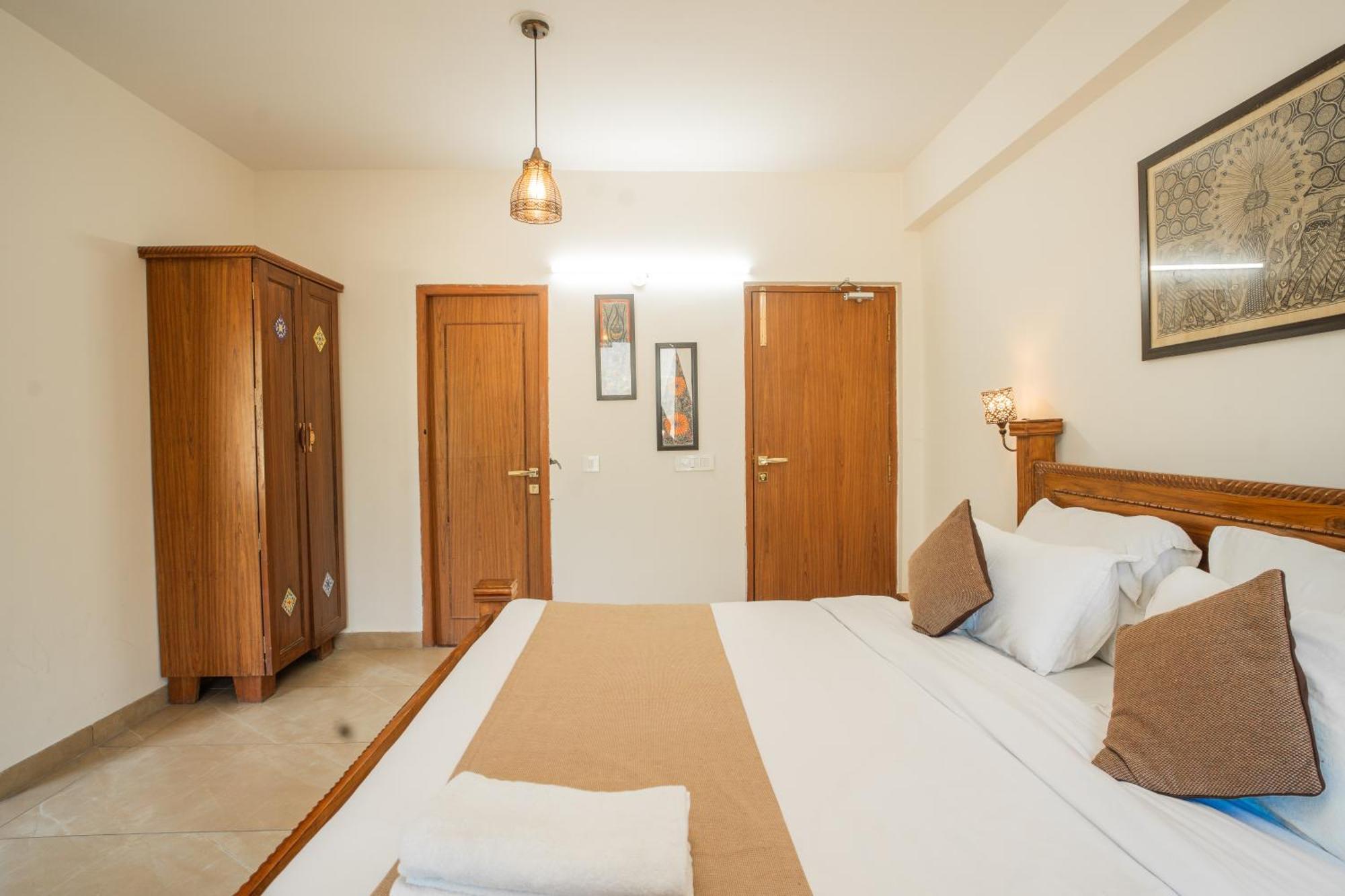 Luxury Aloha Apartments, リシケーシュ エクステリア 写真
